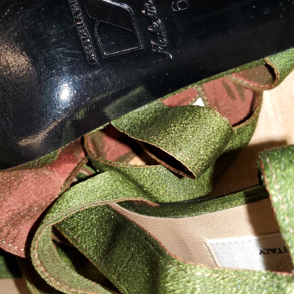 Shoes - Picture 5 of 5